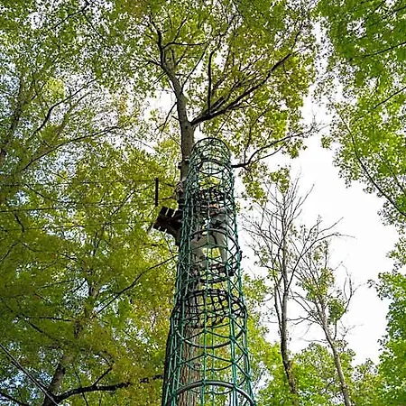 Demeures De Campagne Parc Du Coudray - Barbizon 4*